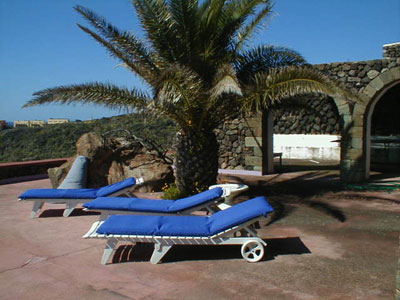 Villa Pantelleria Sun Loungers